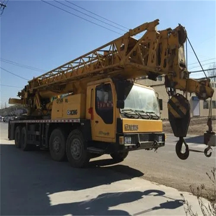 烟台福山吊车吊挖机吊哪里比较安全